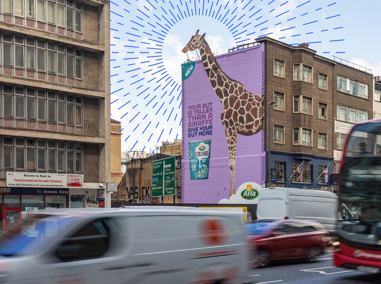 Arla Cultura giraffe mural in Whitechapel 